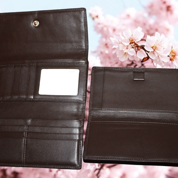 Coach Hamptons Signature Canvas Long Wallet with Checkbook - EUC - Picture 13 of 15